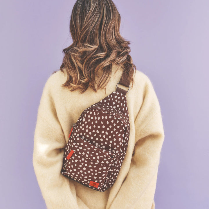 Willesden Sling Bag in Brown Dot