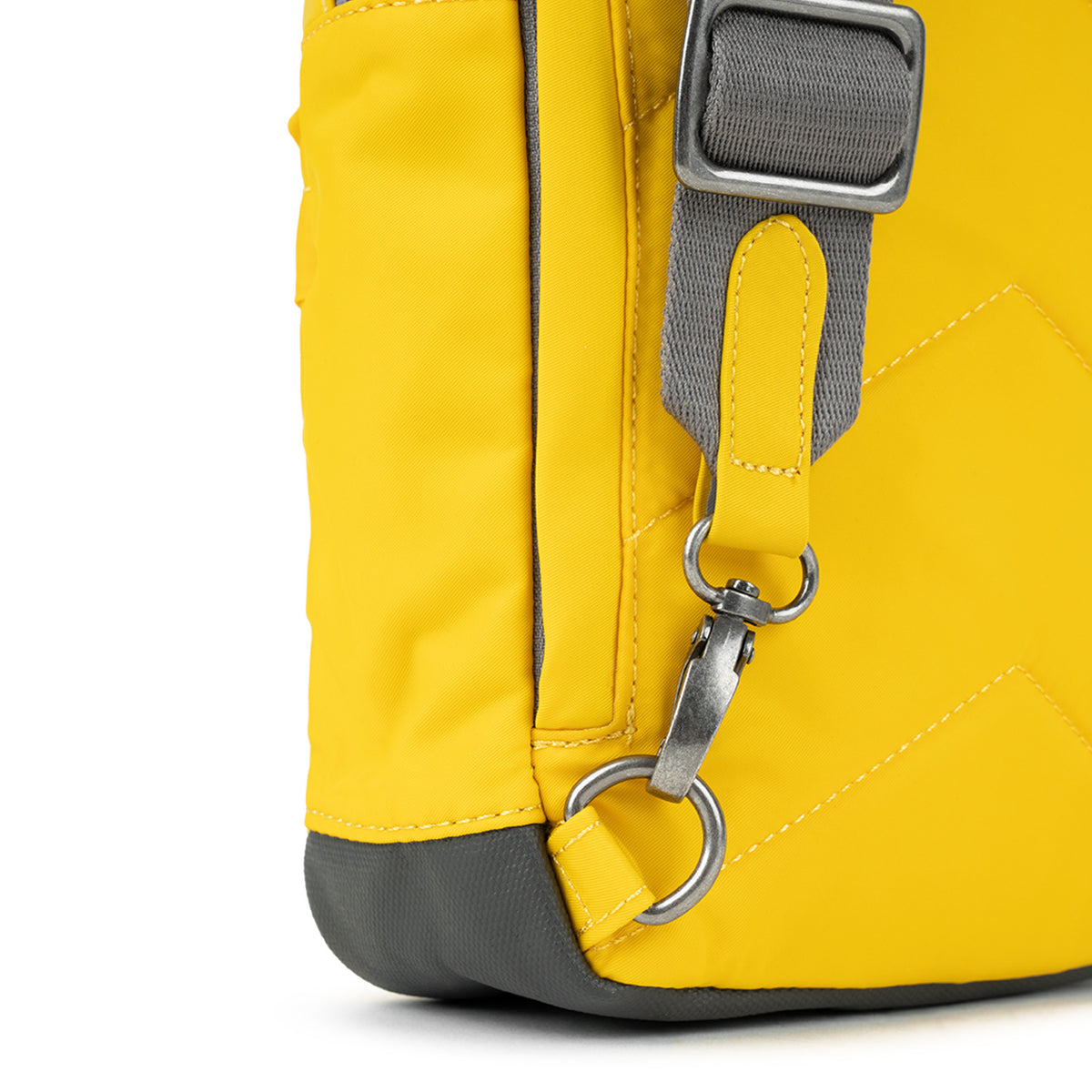 Willesden Sling Bag in Mustard