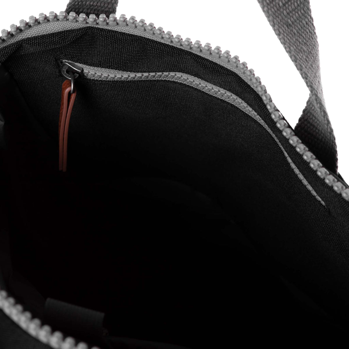 Finchley Backpack in Ash