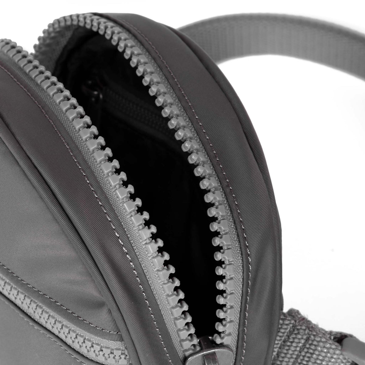 Paddington Hip Bag in Graphite
