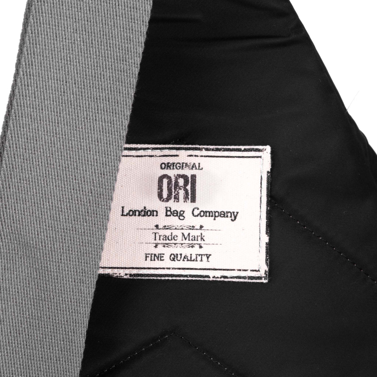 Willesden Sling Bag in Black