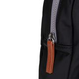 Willesden Sling Bag in Black