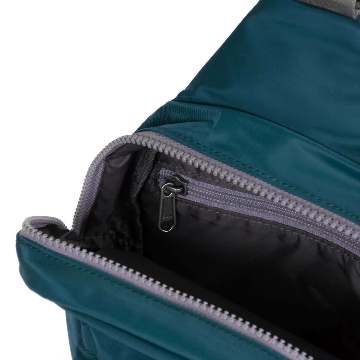 Willesden Sling Bag in Teal