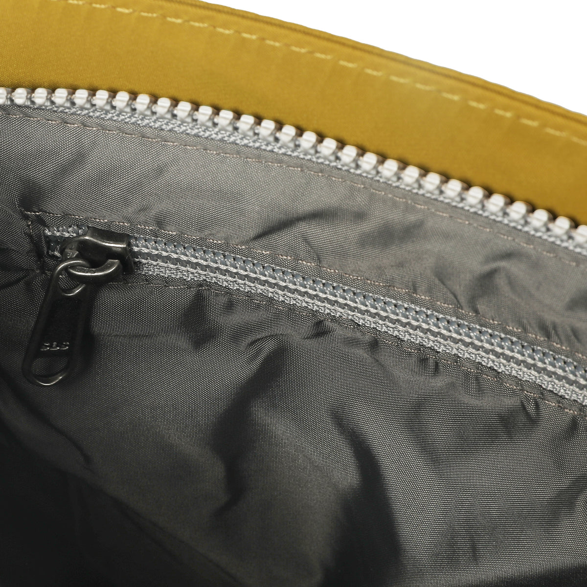 Kennington Crossbody Bag in Corn